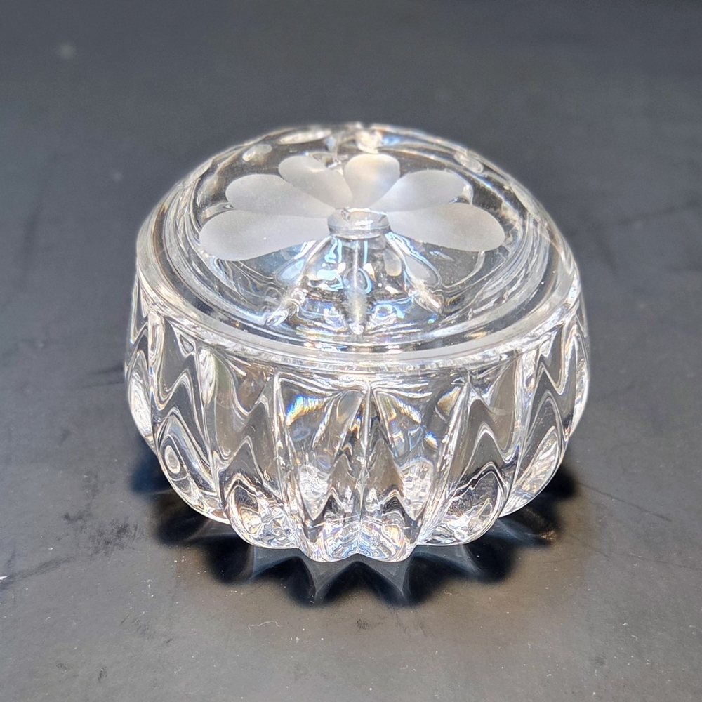 Vintage Princess House Crystal Glass Floral Etching Lidded Trinket Box/Dish